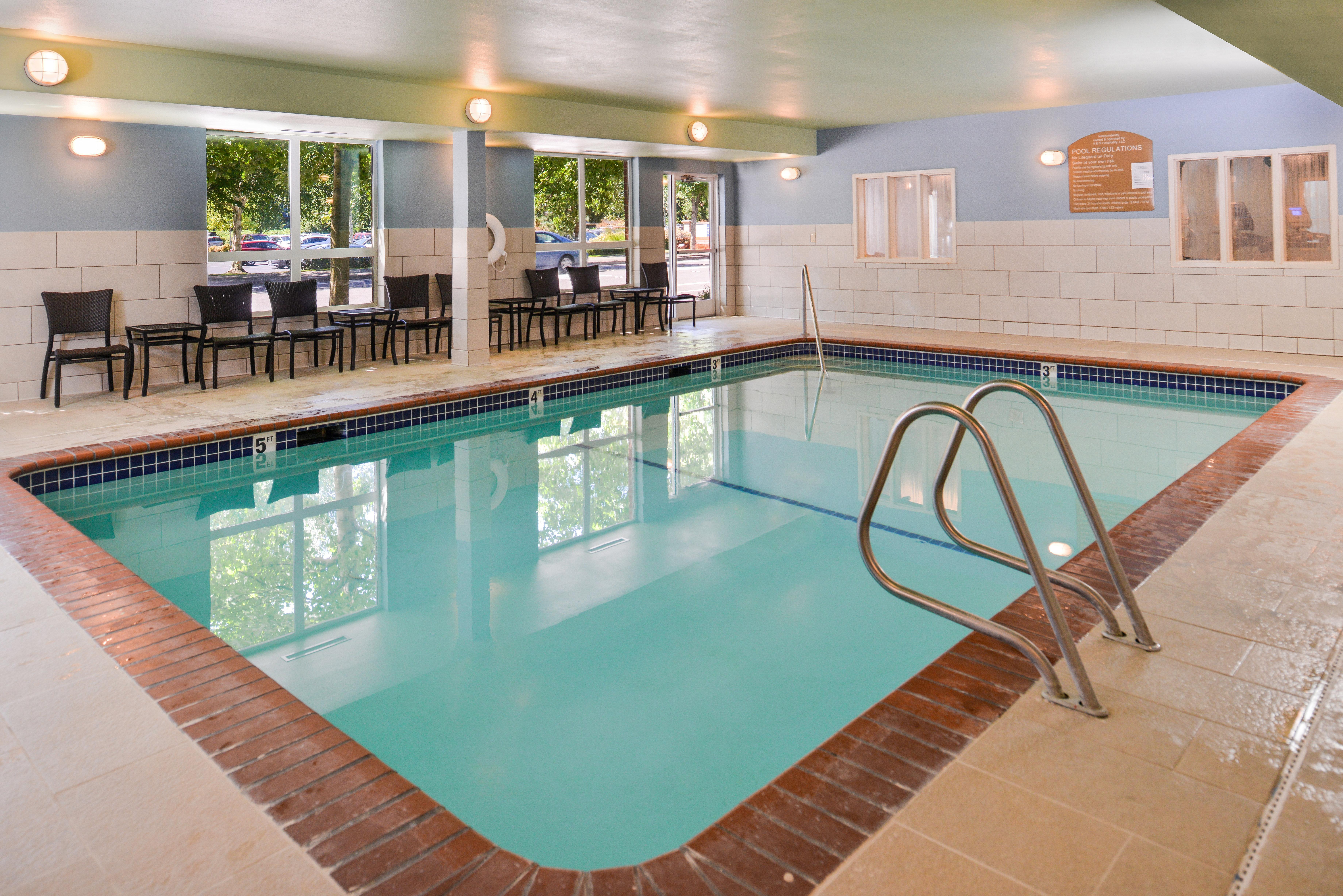Holiday Inn Express & Suites Lacey - Olympia By Ihg Exterior photo