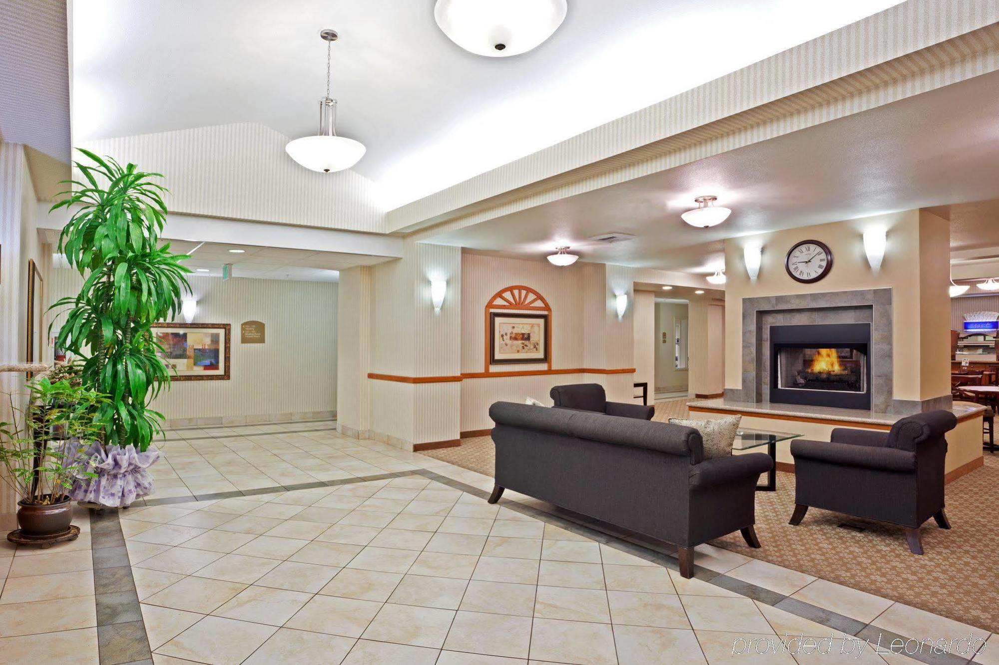 Holiday Inn Express & Suites Lacey - Olympia By Ihg Exterior photo